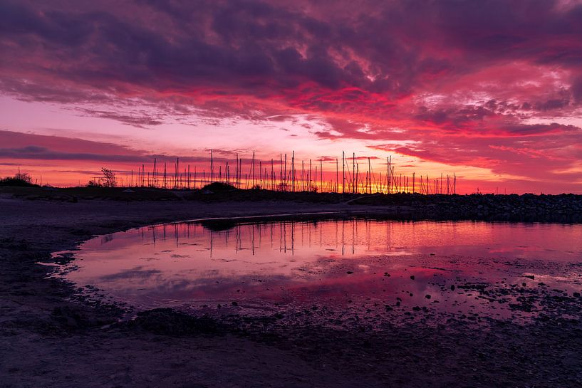 Sunset at the Grevelingen by Alice Berkien-van Mil