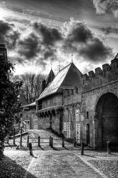 Koppelpoort historisch Amersfoort zwartwit van Watze D. de Haan