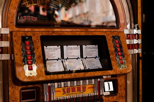 Jukebox in cafe in Vallon-Pont-d'Arc located in the south of France with Michael Jackson music.