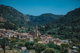 Blick auf Valldemossa von Erwin van Kester
