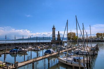 Haven van Lindau met vuurtoren en Beierse leeuw van Photoart-Naegele