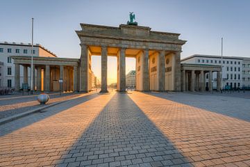 Morgens am Brandenburger Tor in Berlin