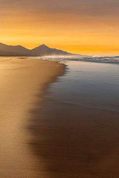 Strand bij zonsondergang van Markus Lange
