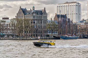 Watertaxi Rotterdam van arie oversier