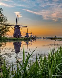 Sunrise in Kinderdijk by Annette Roijaards