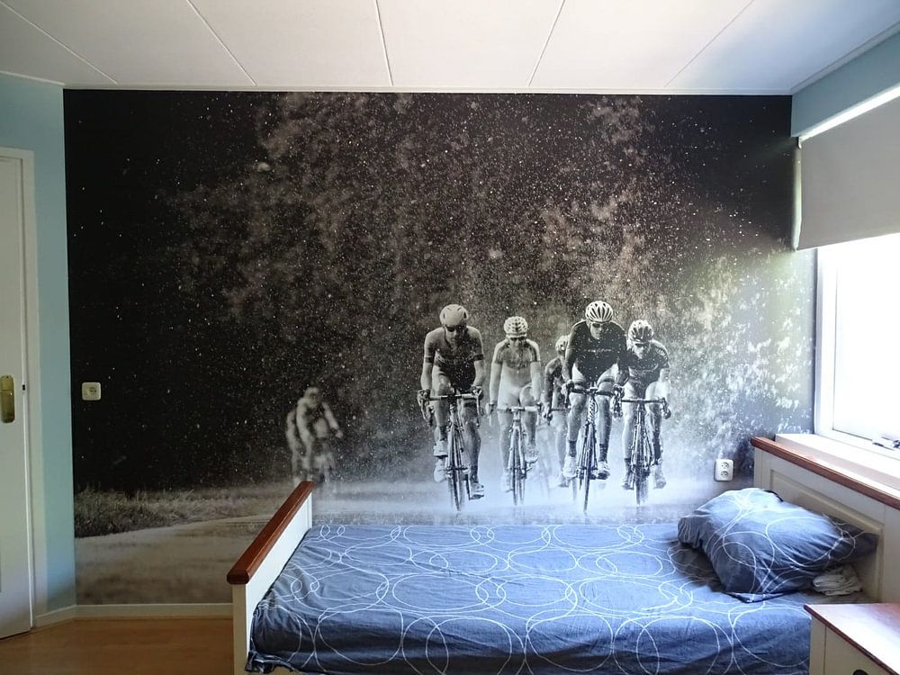 Wielrenners schuilen niet  van Leon van Bon 