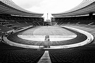 Olympiastadion Berlin in zwart-wit (4) Historisch Berlijn Duitsland van Halfway between San Quirico and Berlin thumbnail