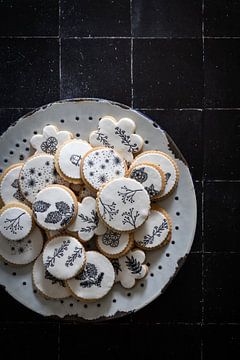 Zwart-witte koekjes I van Saskia Schepers