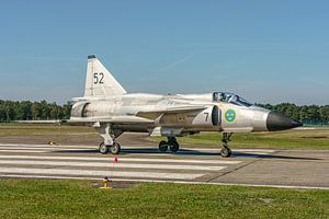 Historischer Flug der schwedischen Luftwaffe Saab 37 Viggen.