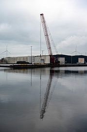 Loading cranes in Amsterdam by Werner Lerooy
