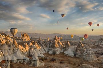 Luchtballonnen boven Cappadocië