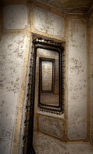 Escaliers vers le haut