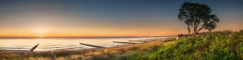 Landschaft und Küste von Ahrenshoop an der Ostsee in Mecklenburg Vorpommern. von Voss Fine Art Fotografie