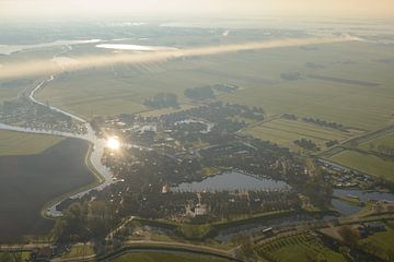 Luftaufnahme über den Sonnenaufgang über Blokzijl von Sjoerd van der Wal Fotografie