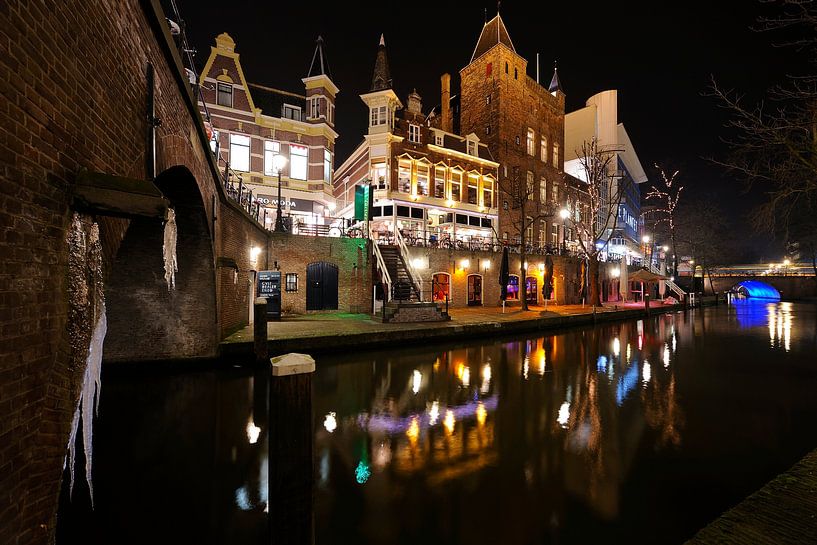 De Oudegracht in Utrecht tussen de Jansbrug en de Viebrug van Donker Utrecht