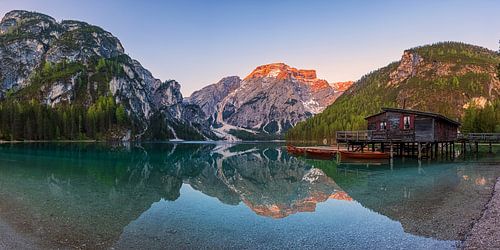 Sunrise panorama at Lago di Braies