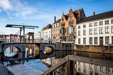 Zicht op Langerei en Ter Duinenbrug in Brugge | Stadsfotografie van Daan Duvillier | Dsquared Photography