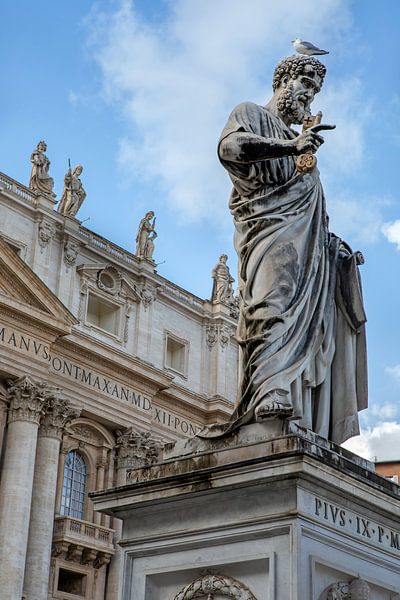 Rome - Devant la basilique Saint-Pierre par t.ART