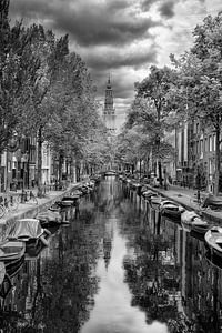 Die Zuiderkerk und das Groenburgwal im Sommer.