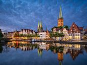 Altstadt von Lübeck bei Nacht von Michael Abid Miniaturansicht