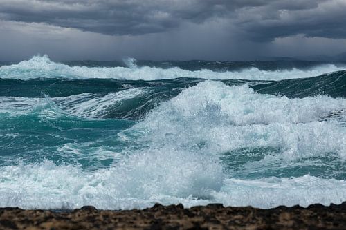 Raging sea