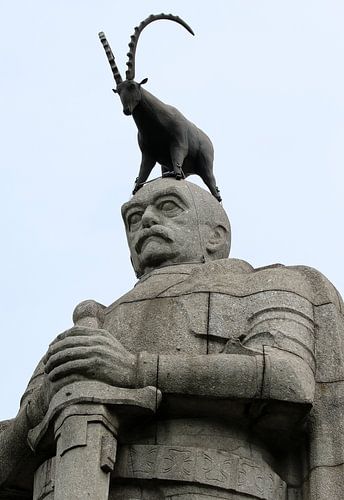 Steenbok op het Bismarck-monument in Hamburg