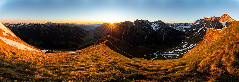 Sunrise over the Allgäu Alps by Leo Schindzielorz