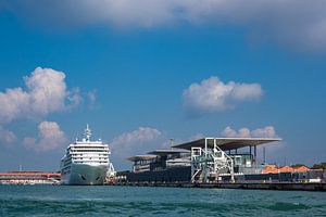 Blick auf den Kreuzfahrthafen in Venedig, Italien