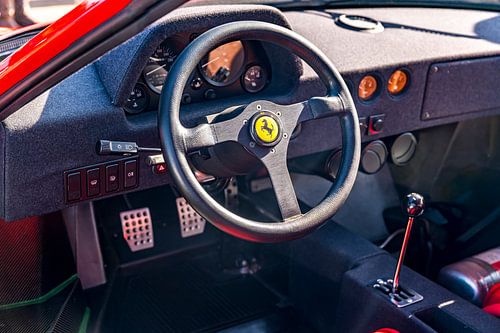Ferrari F40 1980 supercar dashboard