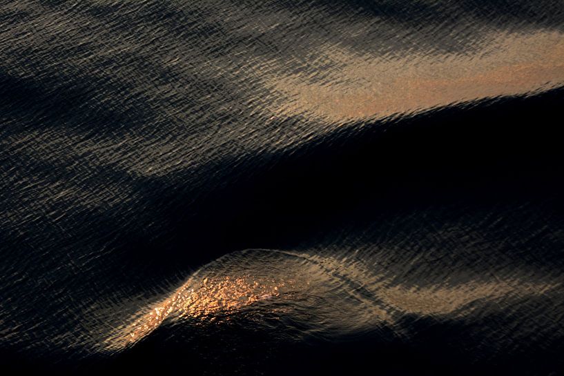 THE LAST WAVE 2 by Miroslav Ptacek