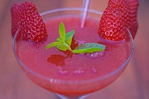 Erdbeer Rum Cocktail im Glas