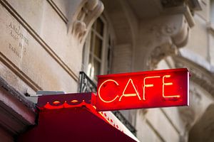 Café in Paris von Rob van Esch