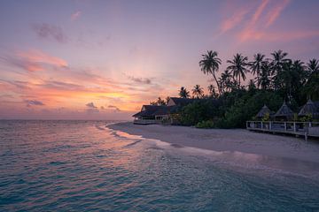 Zonsondergang op de Malediven van Michiel Dros
