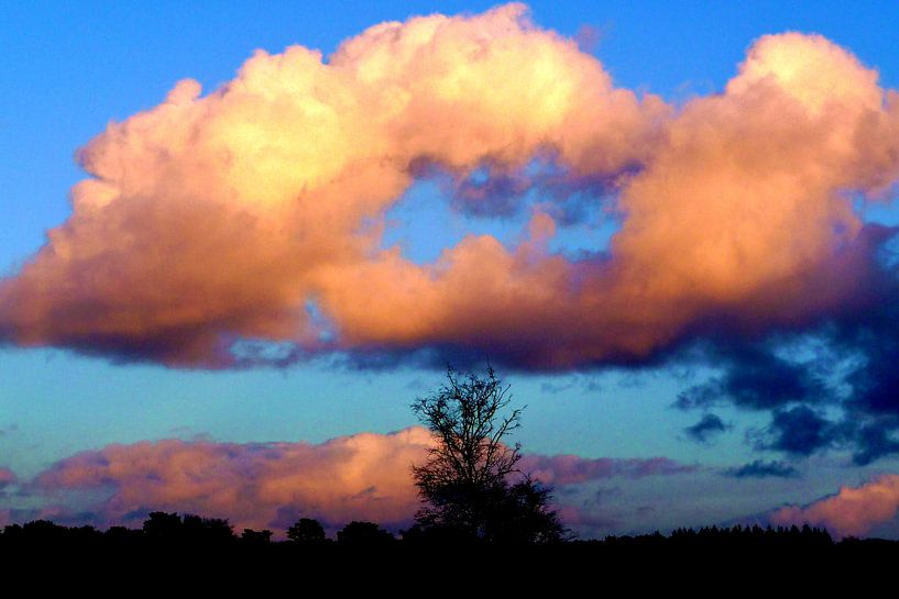 Wolkenlucht boven Soest par Lex Boon