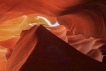 Rode steen in Antelope Canyon in Page Verenigde Staten van Marco Leeggangers