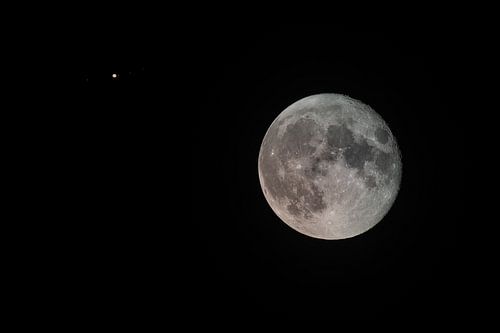 Moon with Jupiter (and moons) by Planeblogger