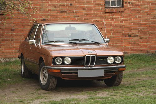 BMW 525
