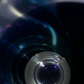 Reflection of a sphere in a sphere V3 by Jörg Hausmann