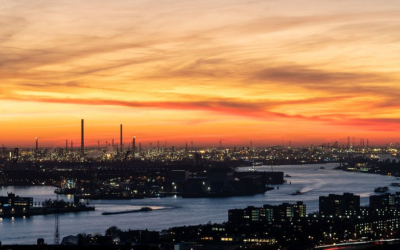 Coucher de soleil sur le port de Rotterdam par Jeroen Kleiberg