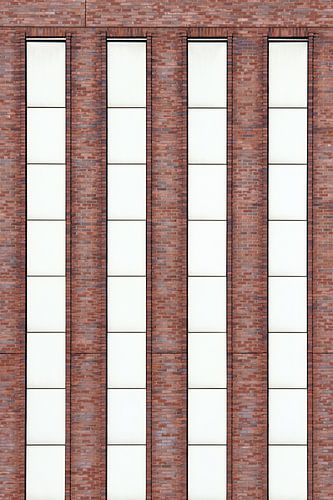 BERLIJN Huisgevel - bakstenen zuilen