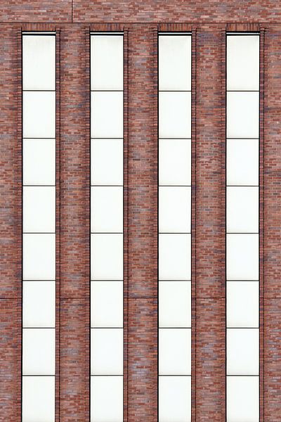 BERLIN Hausfassade - brick columns von Bernd Hoyen