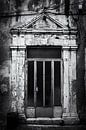 Deur in Kreta | Griekenland | Zwart-wit foto | Architectuur | Reis- & Straatfotografie van Diana van Neck Photography thumbnail