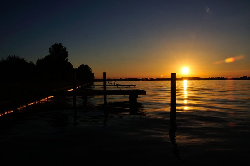 Zonsondergang Loosdrechtse plassen by Fred van den Brink