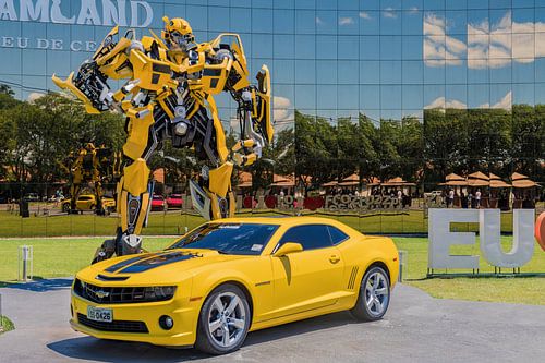 Bumblebee Transformer devant le musée de cire "Dreamland" à Foz do Iguacu, Brésil