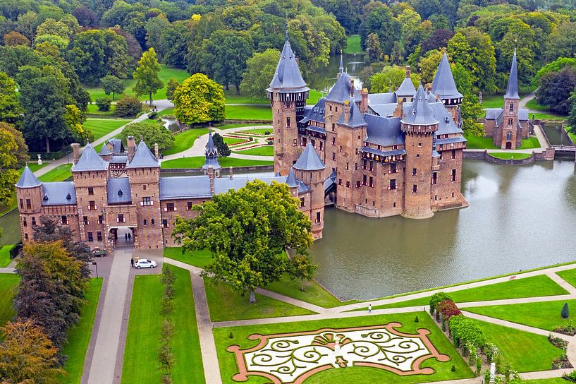 Luftaufnahme von Schloss De Haar in Haarzuilens von Eye on You