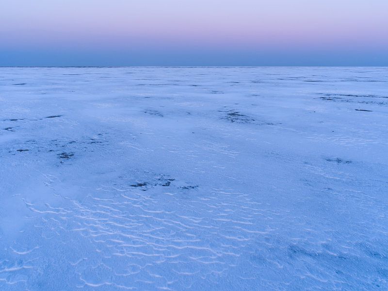 Polar landscape by Hillebrand Breuker
