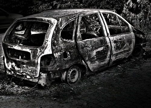 Verbrand autowrak