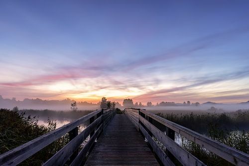Blauw uur bij de Bahlsenbrug