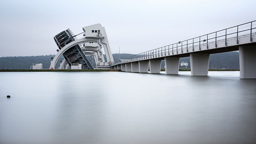 Driel weir at high water by Eddy Westdijk