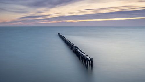 Paaltjes bij Hindeloopen aan het IJsselmeer